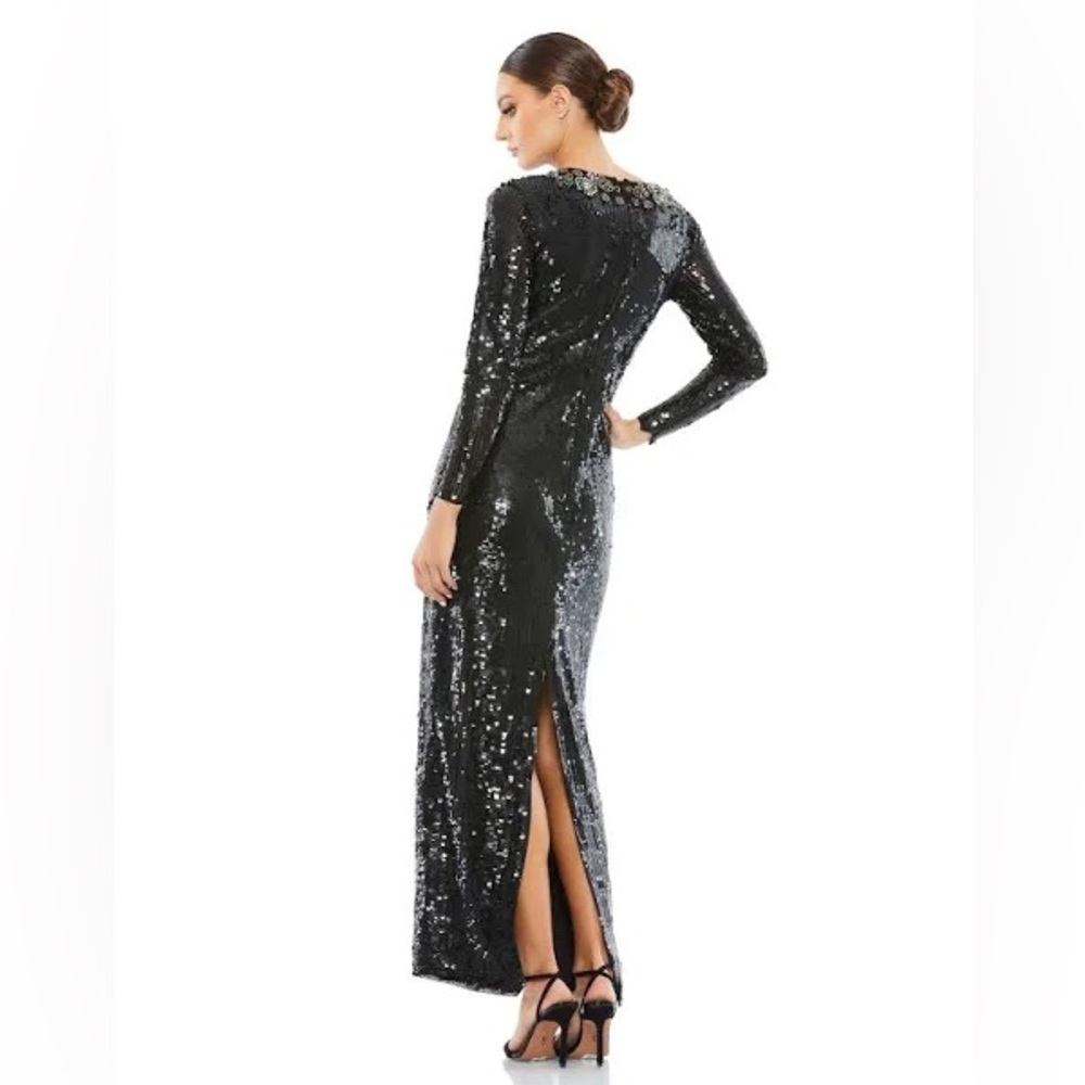MAC DUGGAL
Beaded Neckline Long Sleeve Dress - Picture 3 of 15